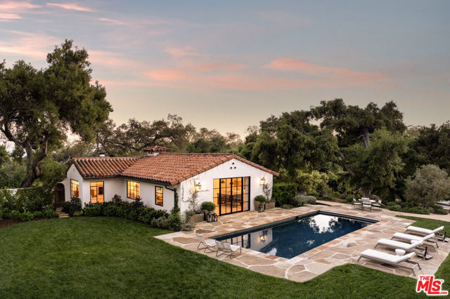 849 Ashley Road, Montecito CA: https://media.crmls.org/mediaz/f88d8ecd-fea0-4940-a4a2-d5b1d9b6d339.jpg