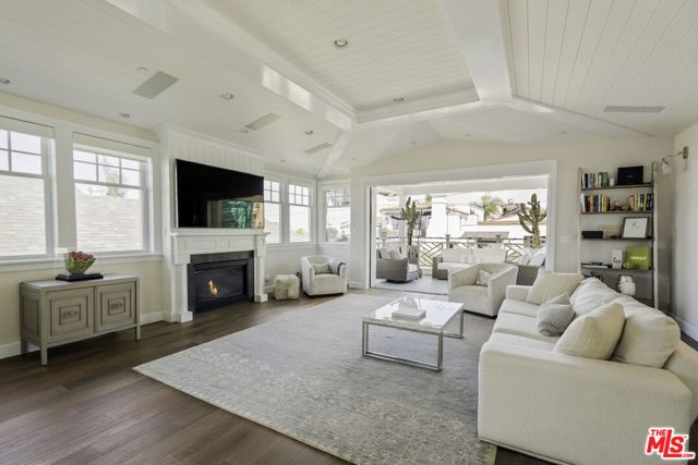 636 12th Street, Manhattan Beach, California 90266, 5 Bedrooms Bedrooms, 0 ,4 BathroomsBathrooms,Residential,For Sale,12th,0,26842911 636 12th Street, Manhattan Beach, California 90266, 5 Bedrooms Bedrooms, 0 ,4 BathroomsBathrooms,Residential,For Sale,12th,0,26842911