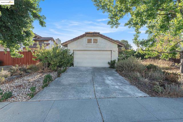 2513 Brazil Dr, Antioch CA: https://media.crmls.org/mediaz/f88e4891-6399-484c-9f23-fd9d3ea59ead.jpg