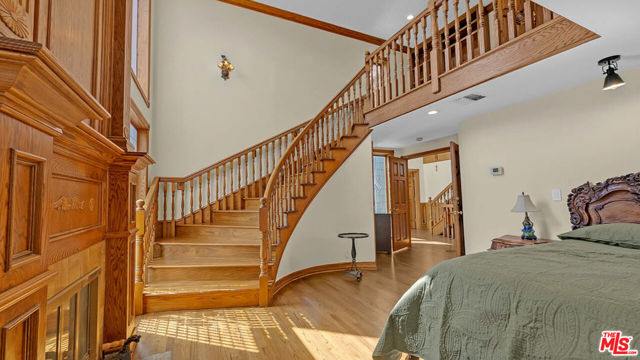 1242 Angelo Drive photo 22