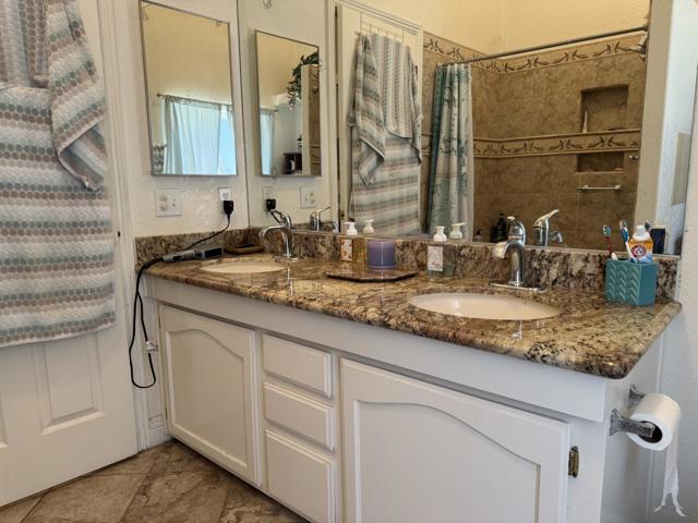 35610 Mexico Way, Thousand Palms CA: https://media.crmls.org/mediaz/f88f118a-fadc-40f0-847b-39f1b902809a.jpg