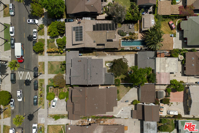 225 S Ardmore Avenue, Los Angeles CA: https://media.crmls.org/mediaz/f89075d8-56cf-41a1-a556-a2044a1d93f4.jpg