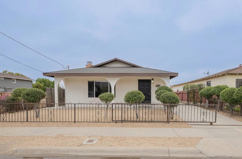 1708 Vosti Avenue