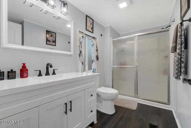 15750 Arroyo Drive, Moorpark CA: https://media.crmls.org/mediaz/f8908ab0-b4b2-4fcd-b57c-77e1e05a0036.jpg