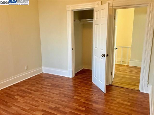 1707 Lincoln Ave, Alameda CA: https://media.crmls.org/mediaz/f890be87-5e05-4b90-9416-2d75b5b442ce.jpg