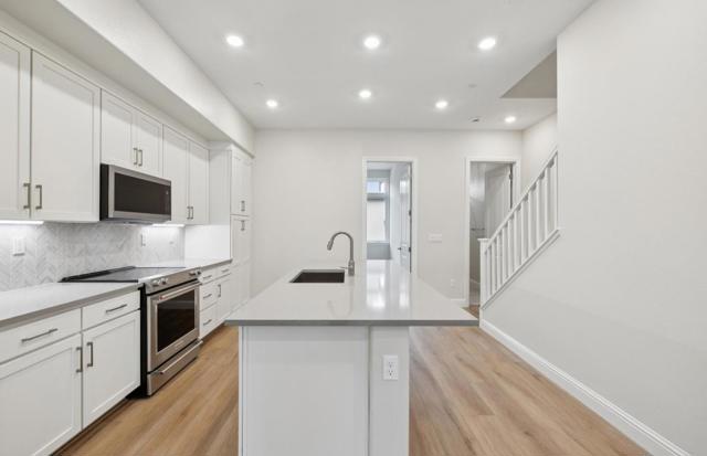 2449 Willow Way, San Mateo CA: https://media.crmls.org/mediaz/f8914214-3c73-4d40-8899-f358d166c655.jpg