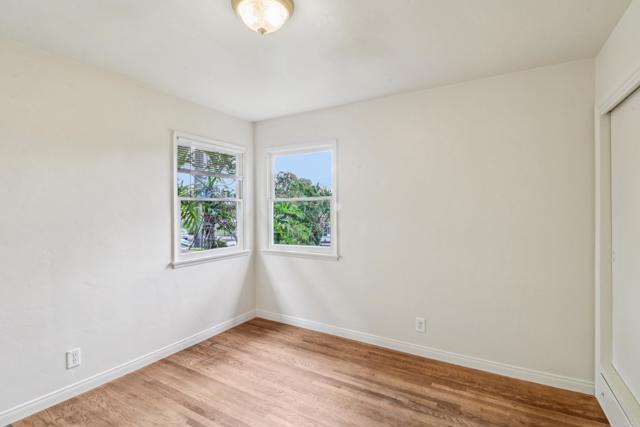 1906 08 S Broadway, Oceanside CA: https://media.crmls.org/mediaz/f8919cdf-0fae-458d-9b12-70e6a622a16c.jpg