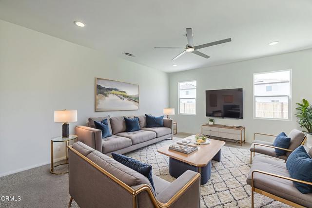 3016 Via Bella Rosa Avenue, Rosamond CA: https://media.crmls.org/mediaz/f8922296-191f-4052-a61b-6c0716309a24.jpg