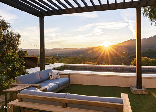 Detail Gallery Image 17 of 42 For 1417 Foothill Rd, Ojai,  CA 93023 - 4 Beds | 3 Baths