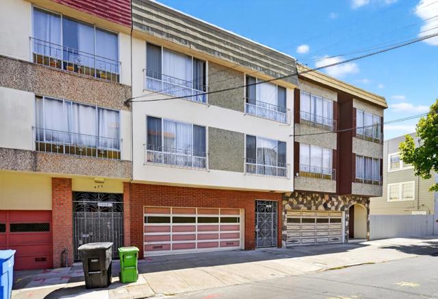 476 7th Avenue, San Francisco CA: https://media.crmls.org/mediaz/f8942b96-e81d-44fd-a6e9-ea8c5f280aaf.jpg