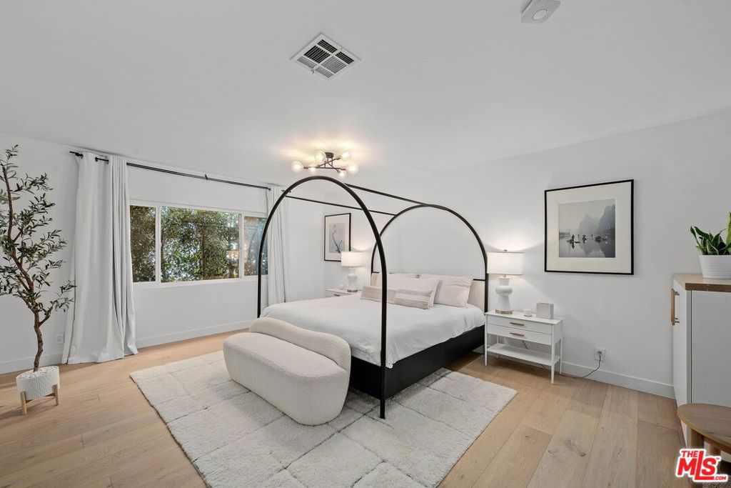 MLS #25620477 image #17