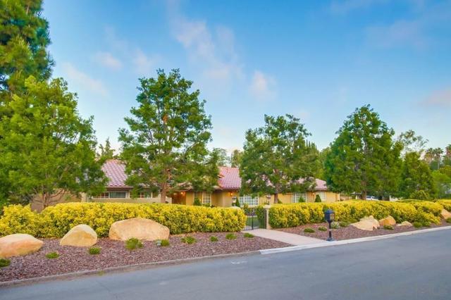 16657 Valle Verde Rd, Poway CA: https://media.crmls.org/mediaz/f896395b-8e4d-4fa9-8ab2-673a9e7e5099.jpg