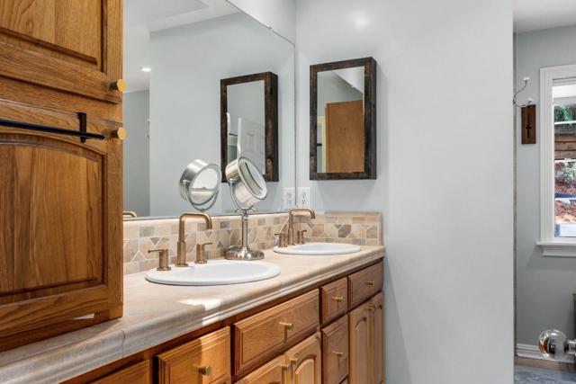 22 Quien Sabe Road, Scotts Valley CA: https://media.crmls.org/mediaz/f896fc60-5b7a-4556-95f5-8ae92822de3e.jpg