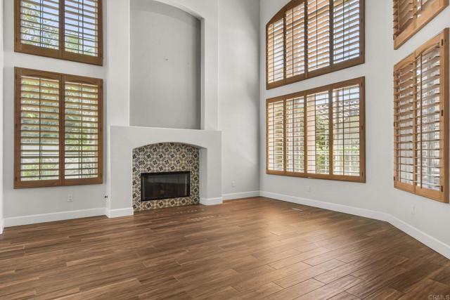 Detail Gallery Image 10 of 72 For 3156 Willow Creek Pl, Escondido,  CA 92027 - 5 Beds | 4 Baths