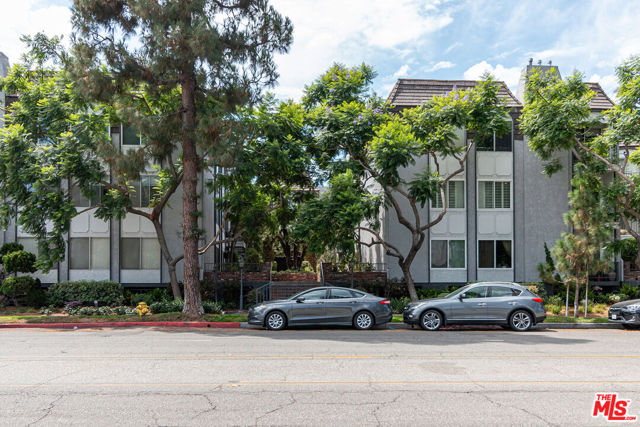 5870 Green Valley Circle, Culver City, California 90230, 1 Bedroom Bedrooms, ,1 BathroomBathrooms,Condominium,For Sale,Green Valley,24427099