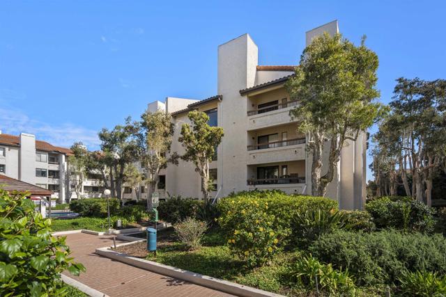Detail Gallery Image 2 of 47 For 5645 Friars Road #387,  San Diego,  CA 92110 - 2 Beds | 2 Baths