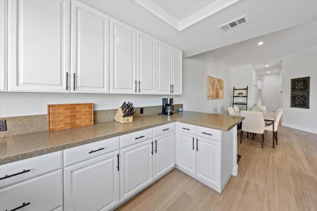 38 Pine Valley Drive, Rancho Mirage CA: https://media.crmls.org/mediaz/f8985f29-17ac-4b7c-8dcc-e65351afd59a.jpg