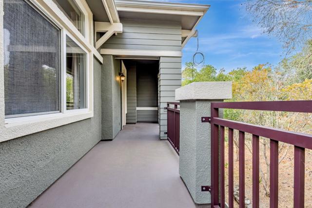 111 Cliff Swallow Court, Brisbane CA: https://media.crmls.org/mediaz/f89a6609-0286-4f81-8708-3f5bf179bf59.jpg
