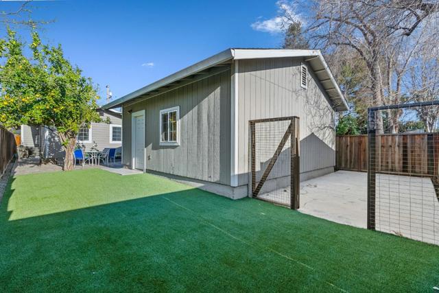 Image 21 of 37 For 481 18th Street