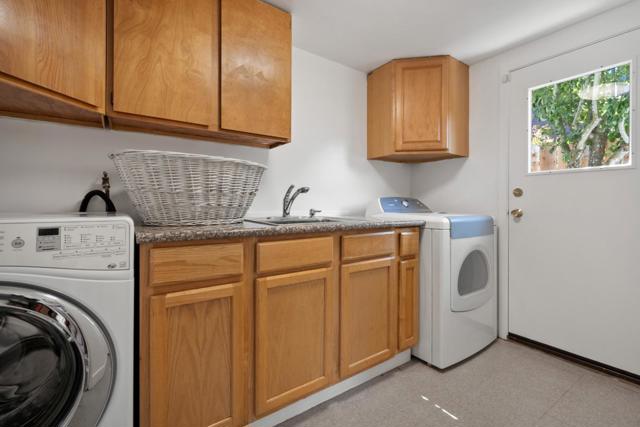 511 Buel Avenue, Pacifica CA: https://media.crmls.org/mediaz/f89c9209-87dd-463c-99a9-296ad47085fa.jpg