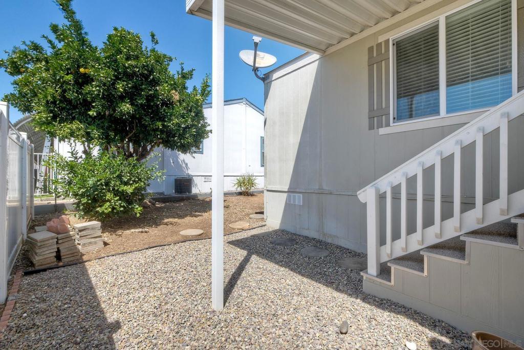 MLS #250038113SD image #21