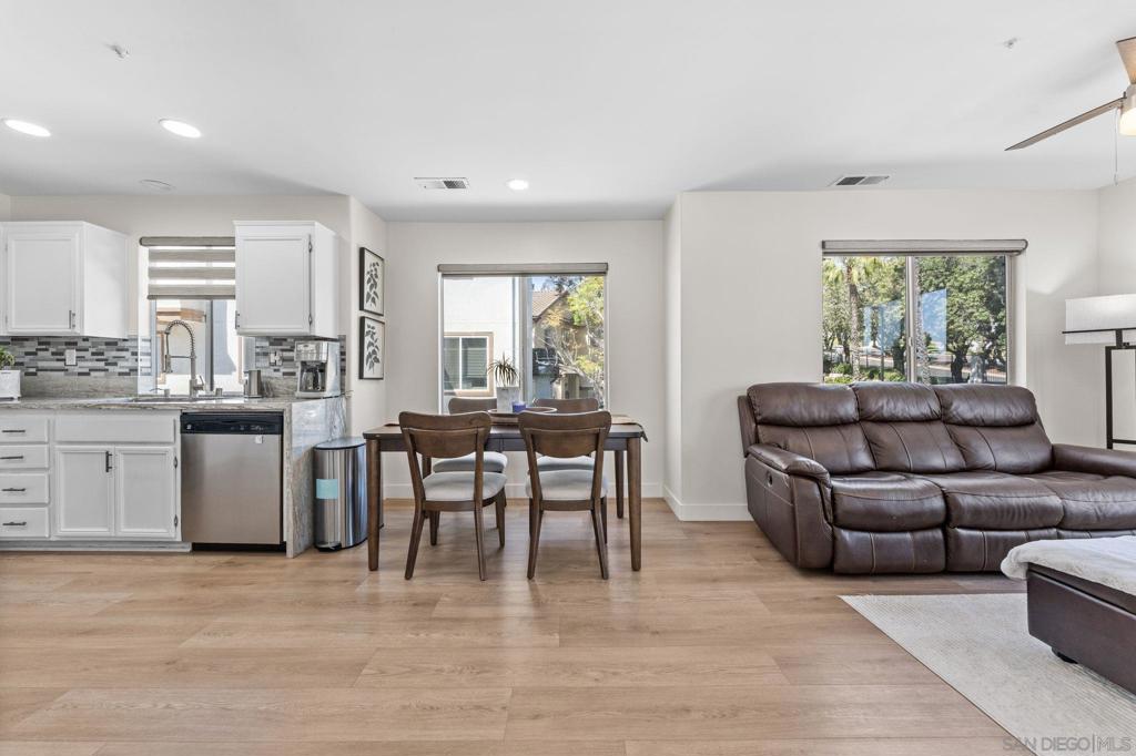 10386 Wateridge Circle - photo 15