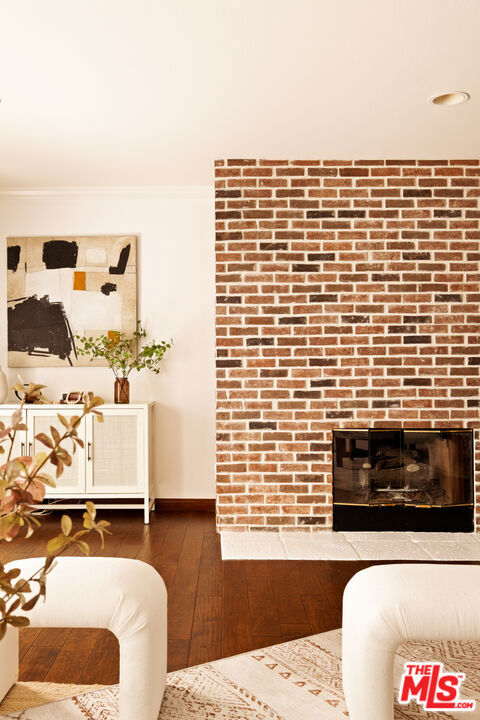 1212 Ocean Park Boulevard, Santa Monica CA: https://media.crmls.org/mediaz/f89fad01-8759-4720-bd39-0df48973041a.jpg
