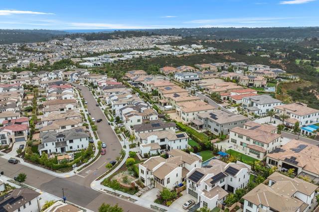 6190 Sagebrush Bend Way, San Diego CA: https://media.crmls.org/mediaz/f8a117e8-2369-4a05-8004-f6fe74e948f5.jpg