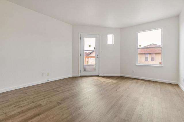 17 Kiska Road, San Francisco CA: https://media.crmls.org/mediaz/f8a17cab-fbc6-4199-b2c4-658b0a14aefd.jpg