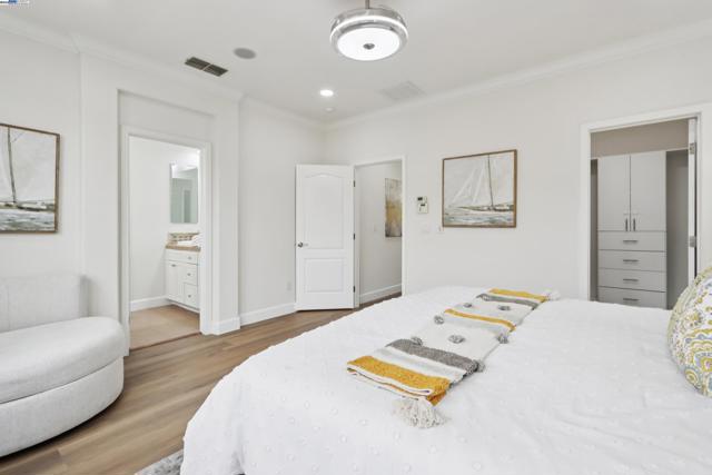 3364 Chartwell St, San Ramon CA: https://media.crmls.org/mediaz/f8a3d5ed-0fe1-4e94-9081-f34d9daea43e.jpg