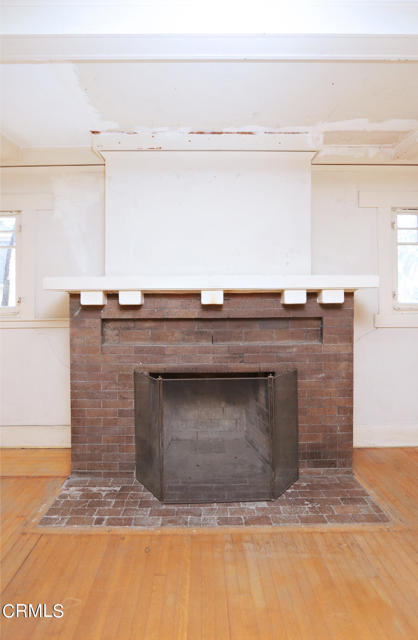 MLS_41_Fireplace