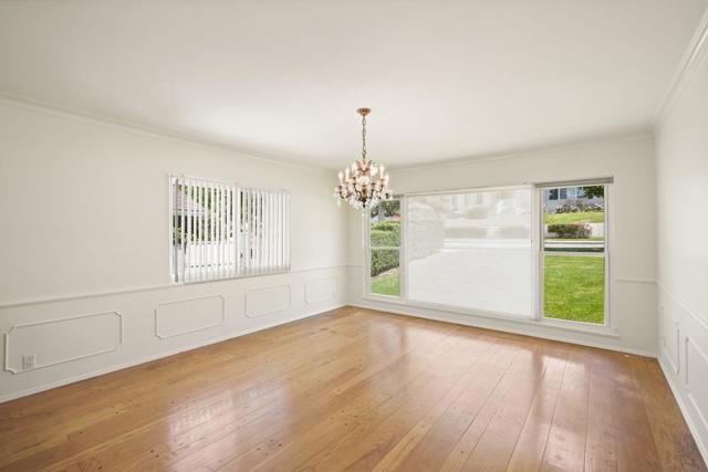 108 W Kenneth Road, Glendale CA: https://media.crmls.org/mediaz/f8a42712-f0fa-49bd-b0e3-97b347df78d8.jpg