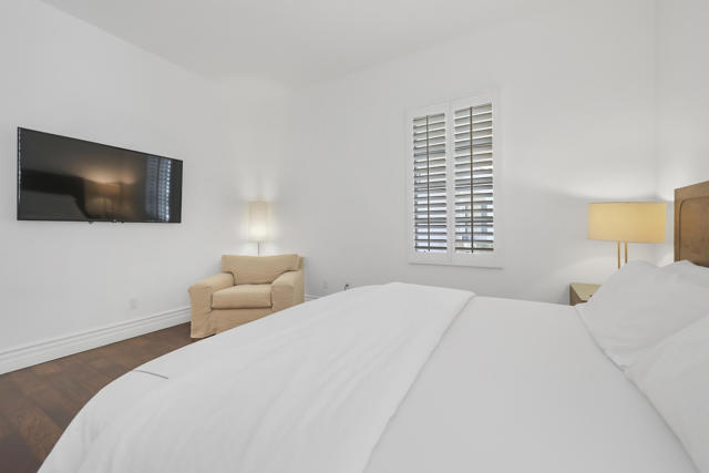 77692 Tradition Drive, La Quinta CA: https://media.crmls.org/mediaz/f8a4e2c7-9226-4dae-a48a-739c40609c56.jpg