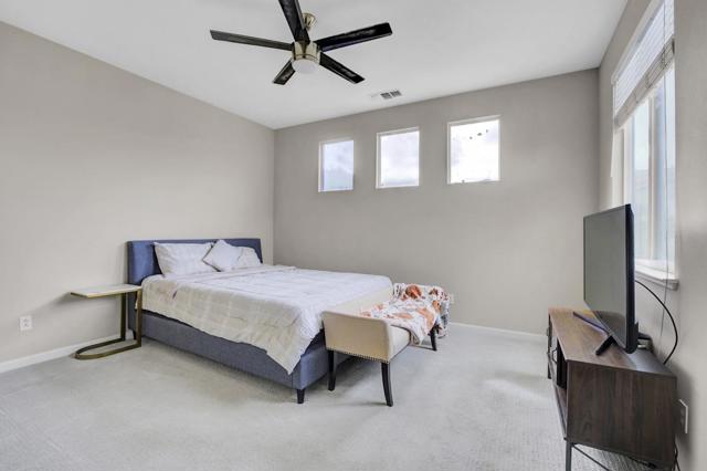 7934 Spanish Oak Circle, Gilroy CA: https://media.crmls.org/mediaz/f8a51bc4-0657-4eeb-b51c-08dca67ae09d.jpg