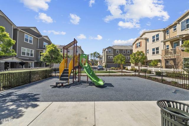 Detail Gallery Image 34 of 39 For 586 Apricot Ln, Fillmore,  CA 93015 - 3 Beds | 2/1 Baths