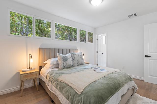 6750 Cowles Mountain Blvd, San Diego CA: https://media.crmls.org/mediaz/f8a59dc1-7ddc-498f-a3b0-f83e3f29be96.jpg