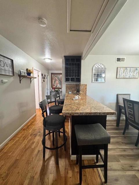 1121 Granada Avenue, Salinas CA: https://media.crmls.org/mediaz/f8a6a642-1e9e-4343-9460-e70358216eab.jpg