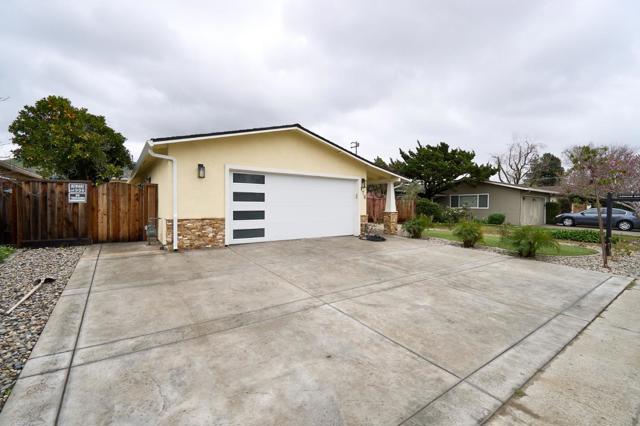 470 Holly Way, Milpitas CA: https://media.crmls.org/mediaz/f8a6c606-cf41-4486-bd22-989c620af317.jpg