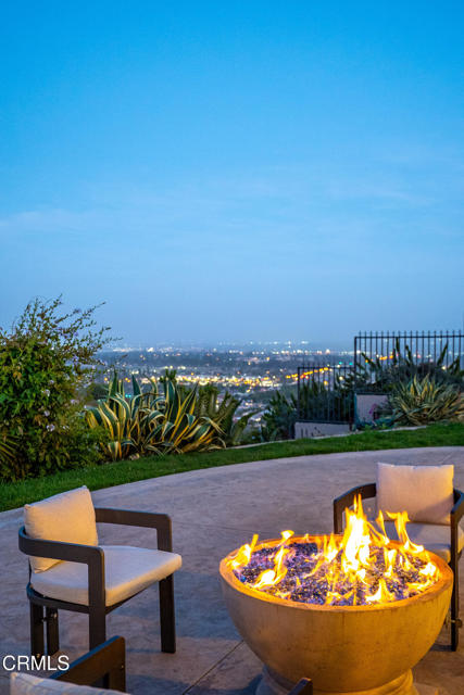 5572 Rainier Street, Ventura CA: https://media.crmls.org/mediaz/f8a7a481-e31f-4658-92d4-1875c961d943.jpg