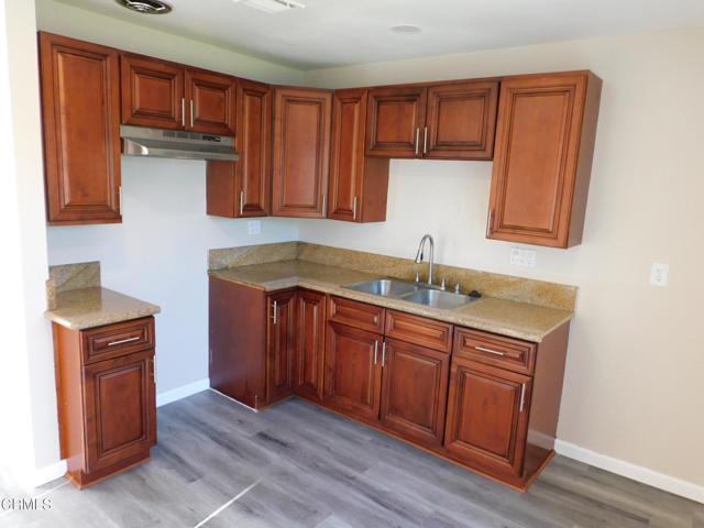 Detail Gallery Image 2 of 25 For 74 Abrazo Dr, Camarillo,  CA 93012 - 3 Beds | 2 Baths