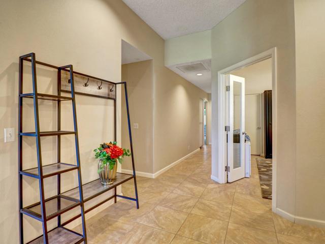 54671 Inverness Way, La Quinta CA: https://media.crmls.org/mediaz/f8a88773-023e-44c9-842e-beb269b21ea5.jpg