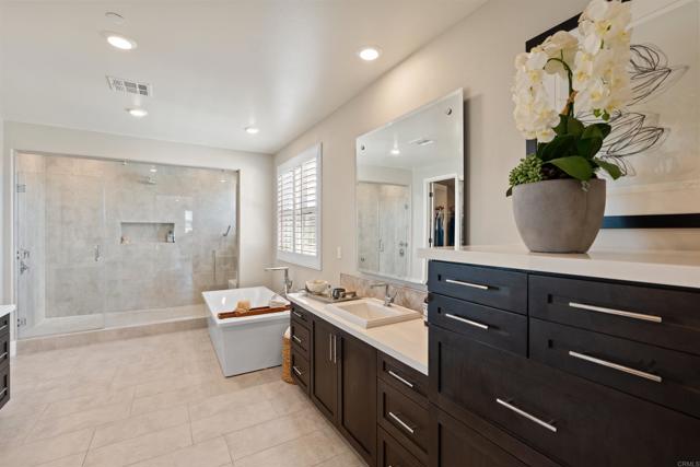 Detail Gallery Image 39 of 69 For 17028 Rendezvous Cir, San Diego,  CA 92127 - 5 Beds | 5/1 Baths