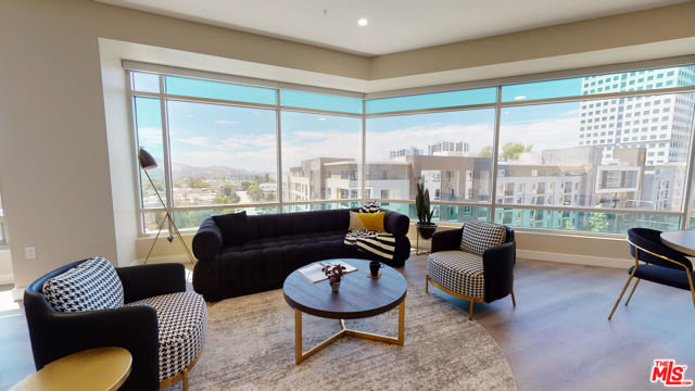 520 N Central Avenue, Glendale CA: https://media.crmls.org/mediaz/f8a98f3f-72bb-491b-b1f6-09b6bc775bfe.jpg