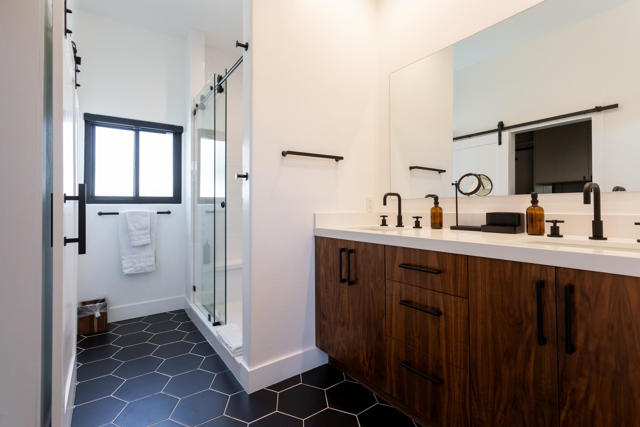 53770 Avenida Rubio, La Quinta CA: https://media.crmls.org/mediaz/f8ab3d0d-fd6a-491a-bb57-36c2e89cadc0.jpg