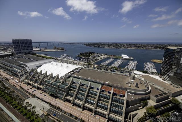 100 Harbor Drive, San Diego CA: https://media.crmls.org/mediaz/f8aba889-24d6-4982-9f11-bcb64e206e6c.jpg