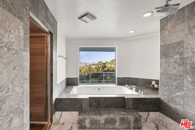 3670 Avenida Del Sol, Studio City CA: https://media.crmls.org/mediaz/f8abfeec-0039-4696-99c6-12f864693c7c.jpg