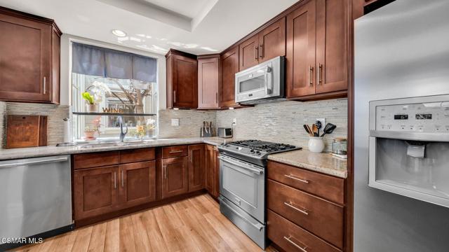 30972 Minute Man Way, Westlake Village CA: https://media.crmls.org/mediaz/f8ac179f-8763-437a-911c-c3badcfd07be.jpg