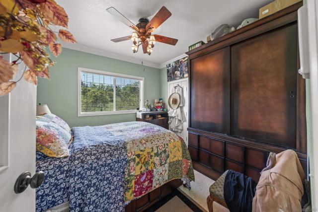 2464 Wynola Rd, Julian CA: https://media.crmls.org/mediaz/f8ace332-3719-43fd-9ee2-16fd80338429.jpg