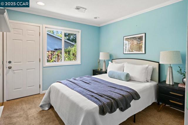 209 Farm Hill Ct, Danville CA: https://media.crmls.org/mediaz/f8ad029c-e07c-4457-a477-e608ebd3f5ad.jpg