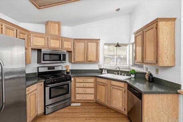 Detail Gallery Image 13 of 40 For 5128 Don Mata, Carlsbad,  CA 92010 - 3 Beds | 2 Baths